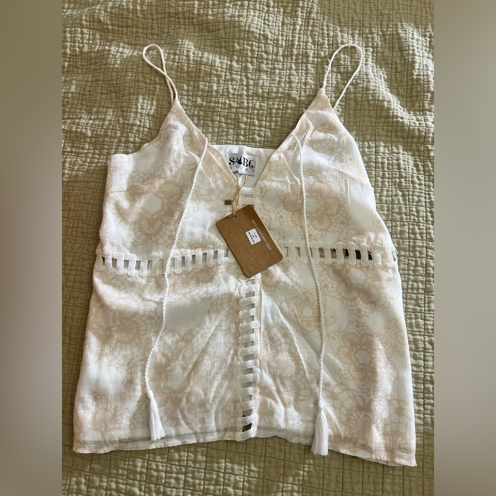 New Flowy Boho Saboskirt Blouse - Small